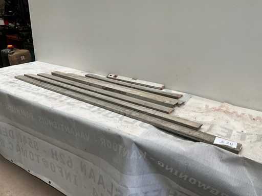 Lot de profilés métalliques – différentes longueurs