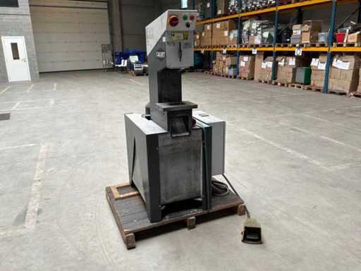 Mașină de perforat Pressta Eisele Dyno 15 2019