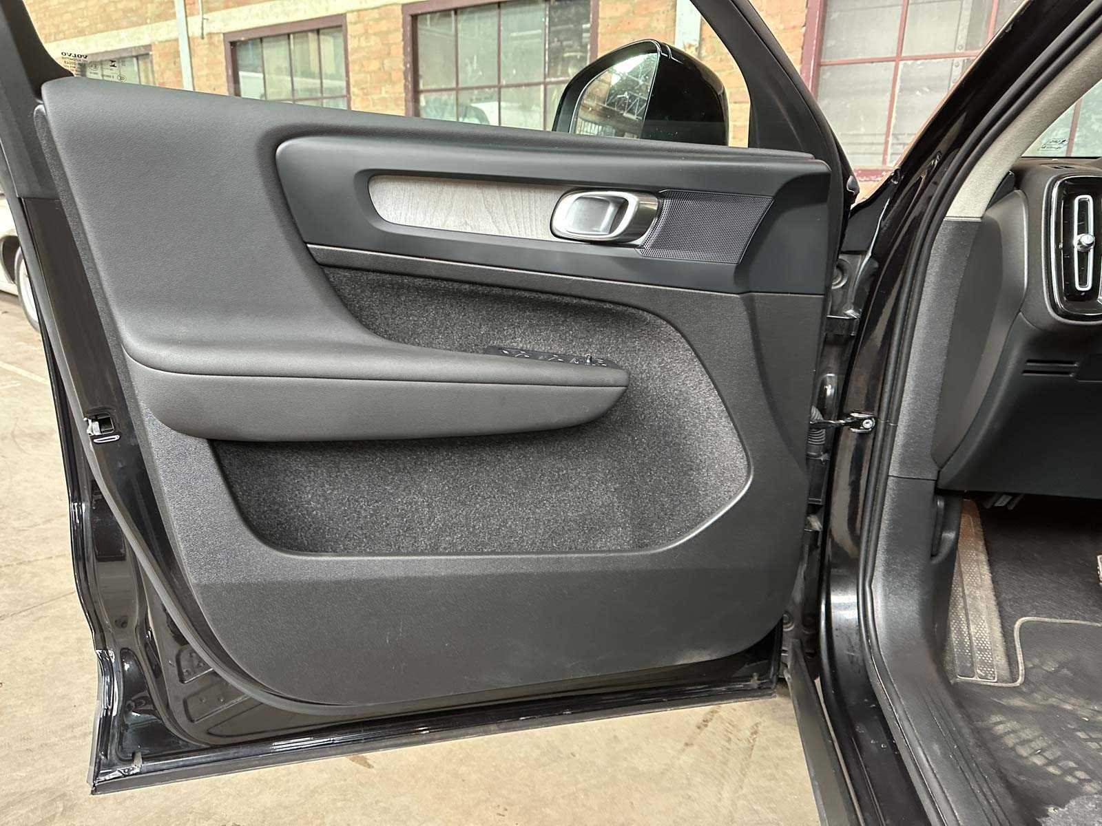 Volvo XC40 2.0 B3 Mild-Hybrid 163pk 2024