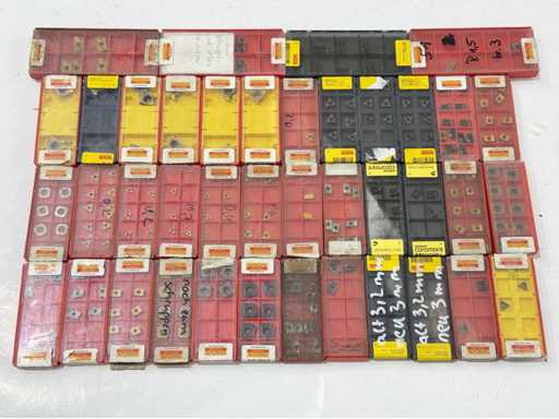   Veel inzet- en inzetstukken