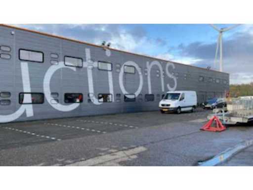 1ed4b672-0ddf-4367-9907-8ca0bc5f1306.mp4