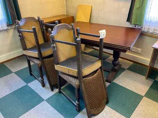 Eettafel met 4 stoelen