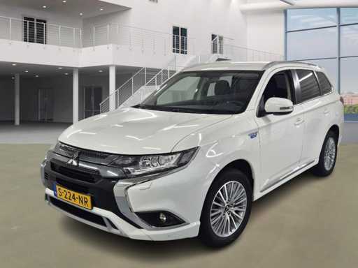 Mitsubishi Outlander 2.4 PHEV Intense+ 2020 | S-224-NR
