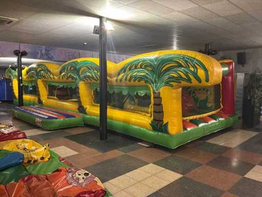 Inflatable play paradise