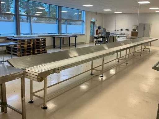 2002 Overveld Modcon 003 Modularer Kettenförderer mit Produkttisch