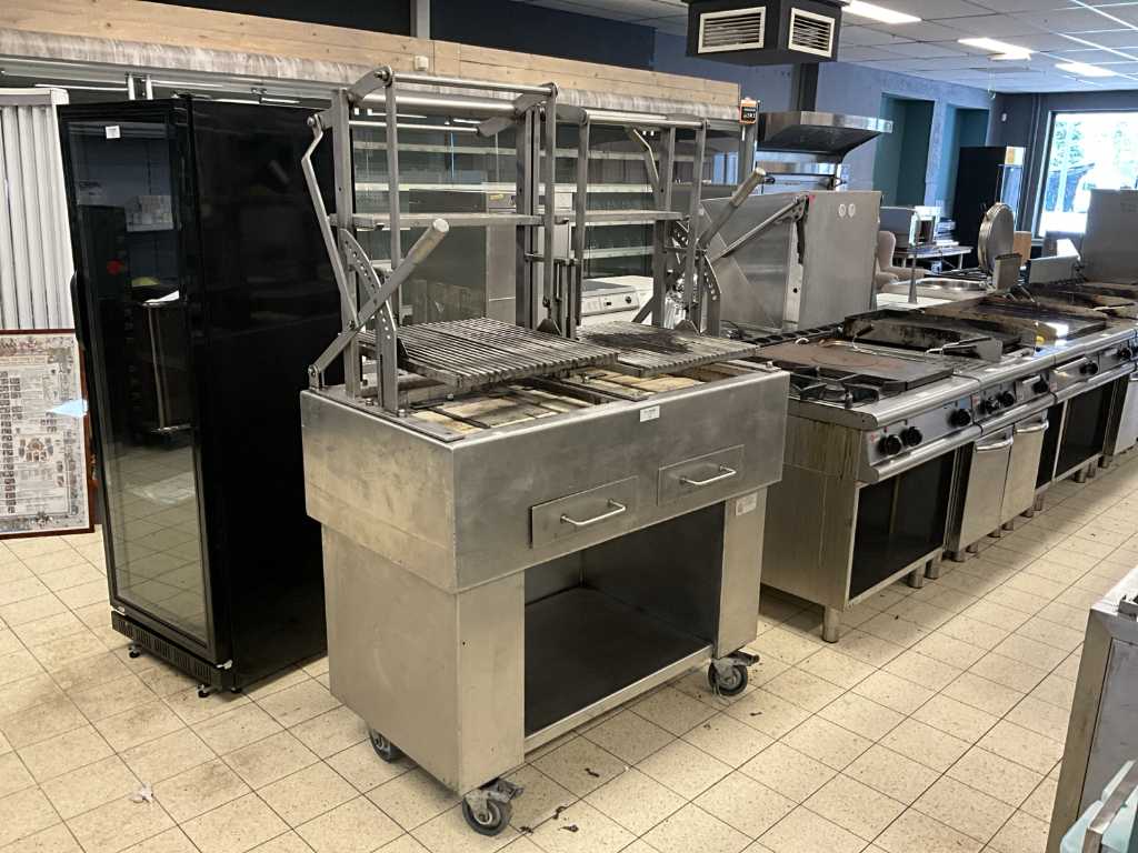 Winkel-Holzkohlegrill aus Metall