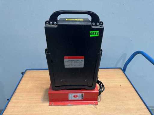 2022 Linde MT15 48V 20Ah LI-ION Lithium Akku + Ladegerät Ameise Hubwagen charger