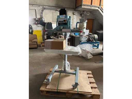 FERPLAST - Impulse welding machine on a stand