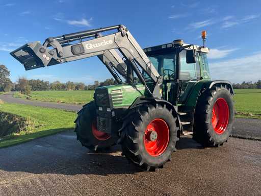 1995 Fendt Favorit 512C Turboshift Vierwielaangedreven landbouwtractor met voorlader