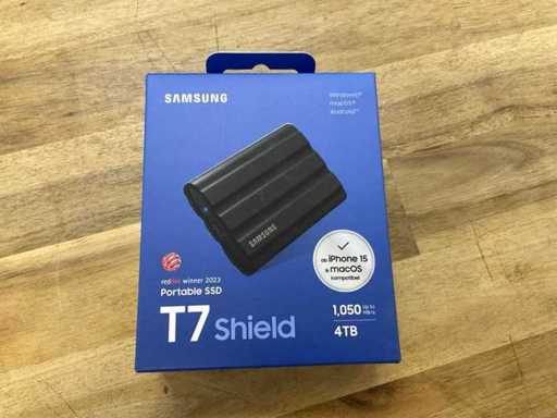 Samsung T7 Portable SSD 4TB