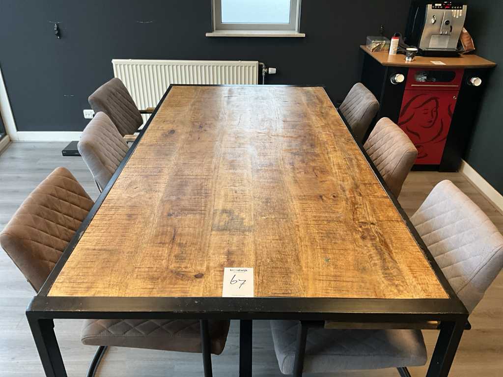 Metaal & hout Eetkamertafel + stoelen