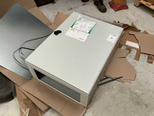 Boîtier d’interrupteur Schneider Spatial S3D Metal