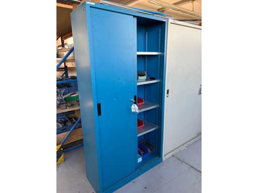 LISTA workshop cabinet with contents