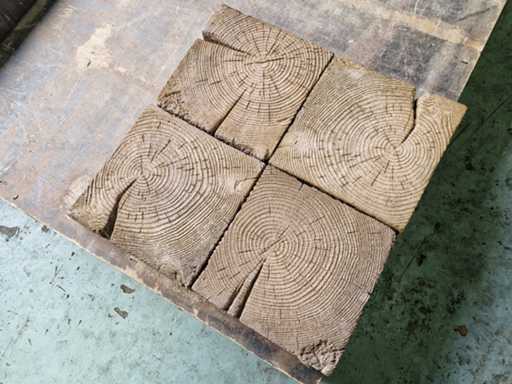 Betonnen houtlook tegels (ca.105 st)