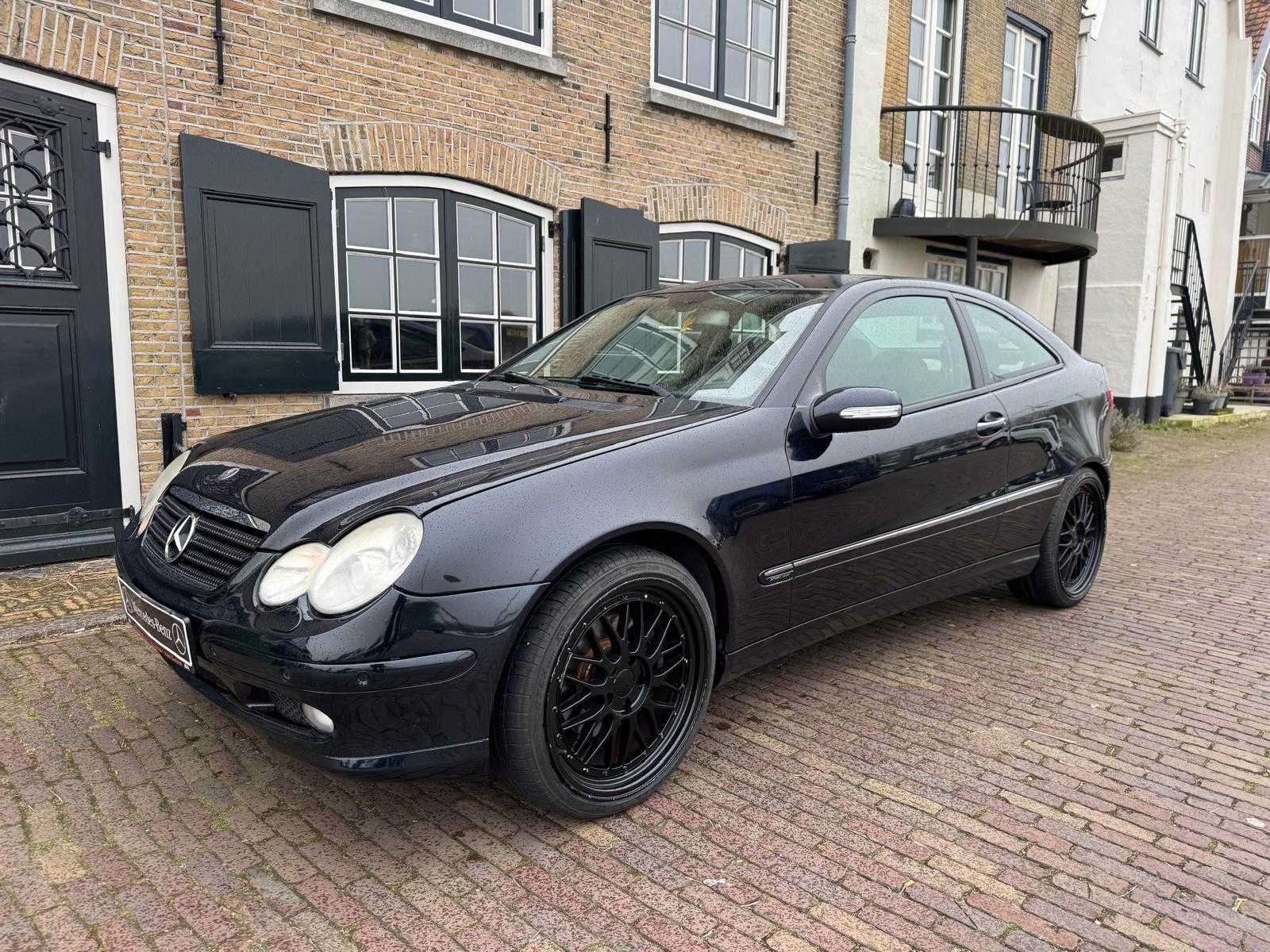 Mercedes-Benz C-Class Sports Coupé 230 Sport Edition V6 204 hp 55-SH-GZ