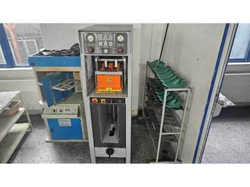 IROCOL ERL IRON FOX AS1800K49 Presse hydraulique et pneumatique