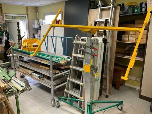 Miscellaneous tools (ceiling work)