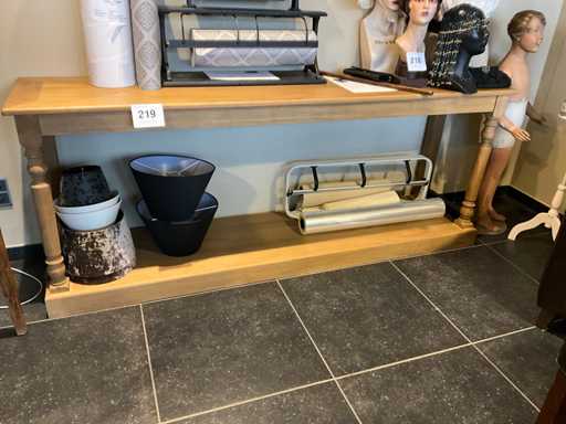 Houten Winkel toonbank met inhoud