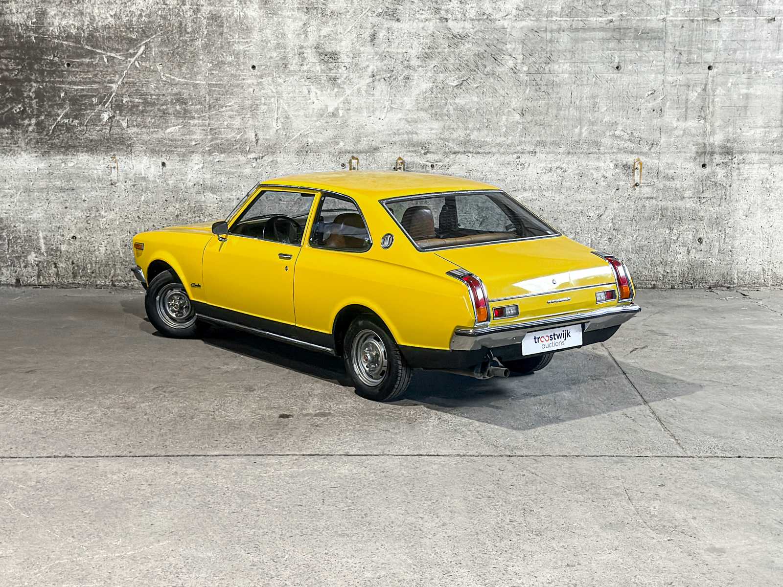 Toyota Carina 1600 de Luxe automatic 75pk