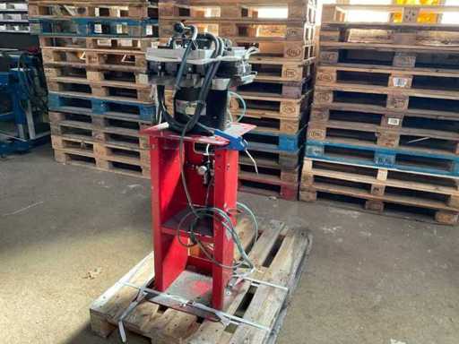 2011 Blyweert Aluminiumwerkzeuge 1AS405P0 Pneumatische Aluminiumprofil-Stanzmaschine