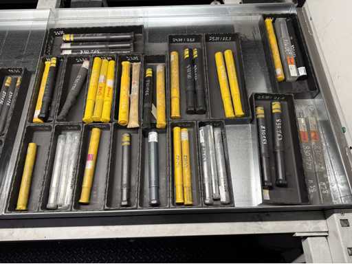   Lot Twist Drill Bit