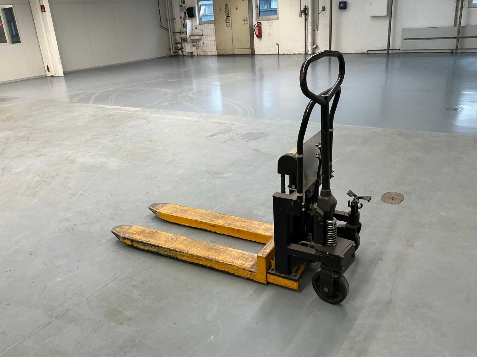 PFAFF Silver Blue Stacker Truck