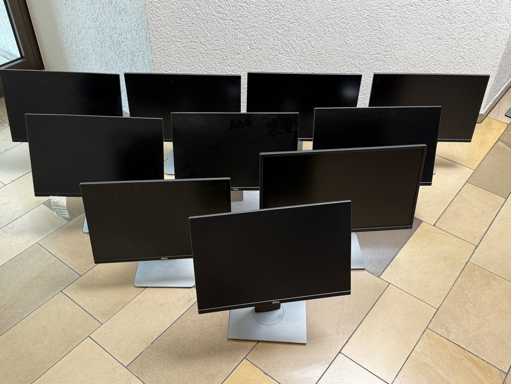 DELL 10 Screens/ Monitors 
