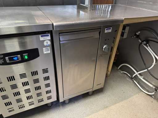 Electrolux - 9F12183000 - Armoire de chauffage