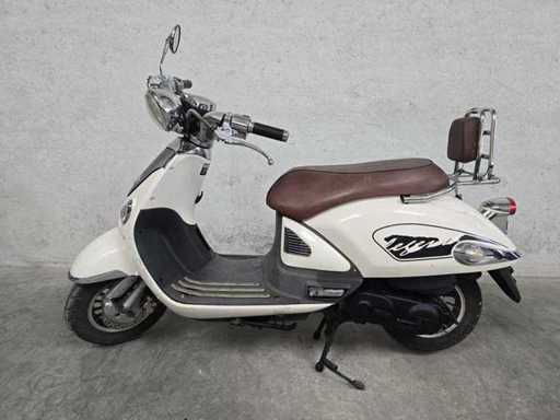 Znen - Retro - Snorscooter - 4T 25km uitvoering