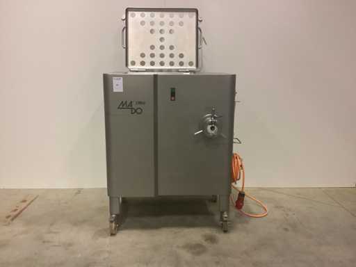 2000 MADO MEW 620 Vleeswolf
