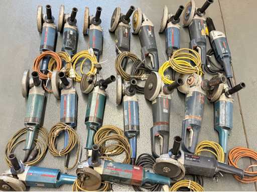 BOSCH 17 Pcs Angle Grinder