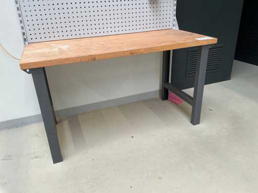 Werkbank zonder inhoud