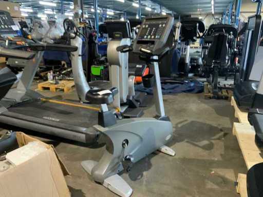 Matrix U5x vélo droit Home Trainer