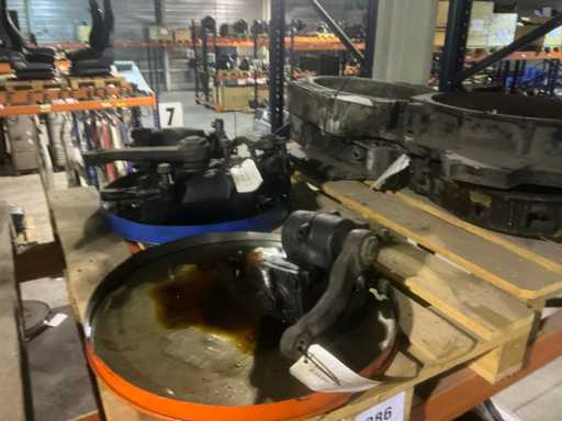 Man Steering and Flywheel Housings (7x)