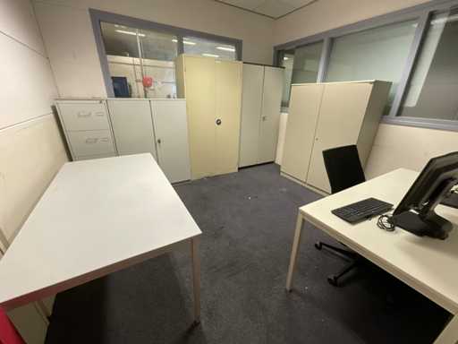 L’inventaire des bureaux comprend : Bureaux/Armoires/Chaise de bureau