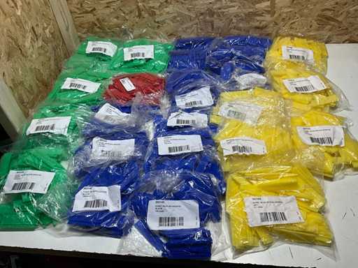 Blocuri de plastic de diferite dimensiuni (2700x)