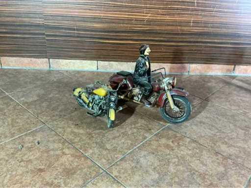 Vintage motorfietsen (2x)