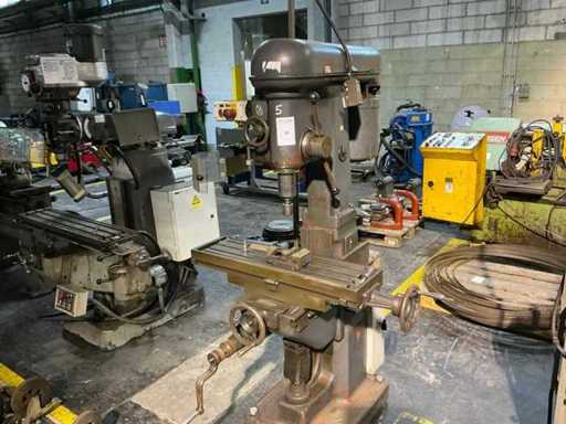 Machine de forage à colonne