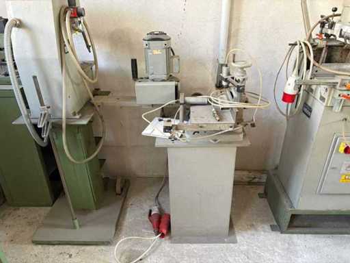 Notching saw