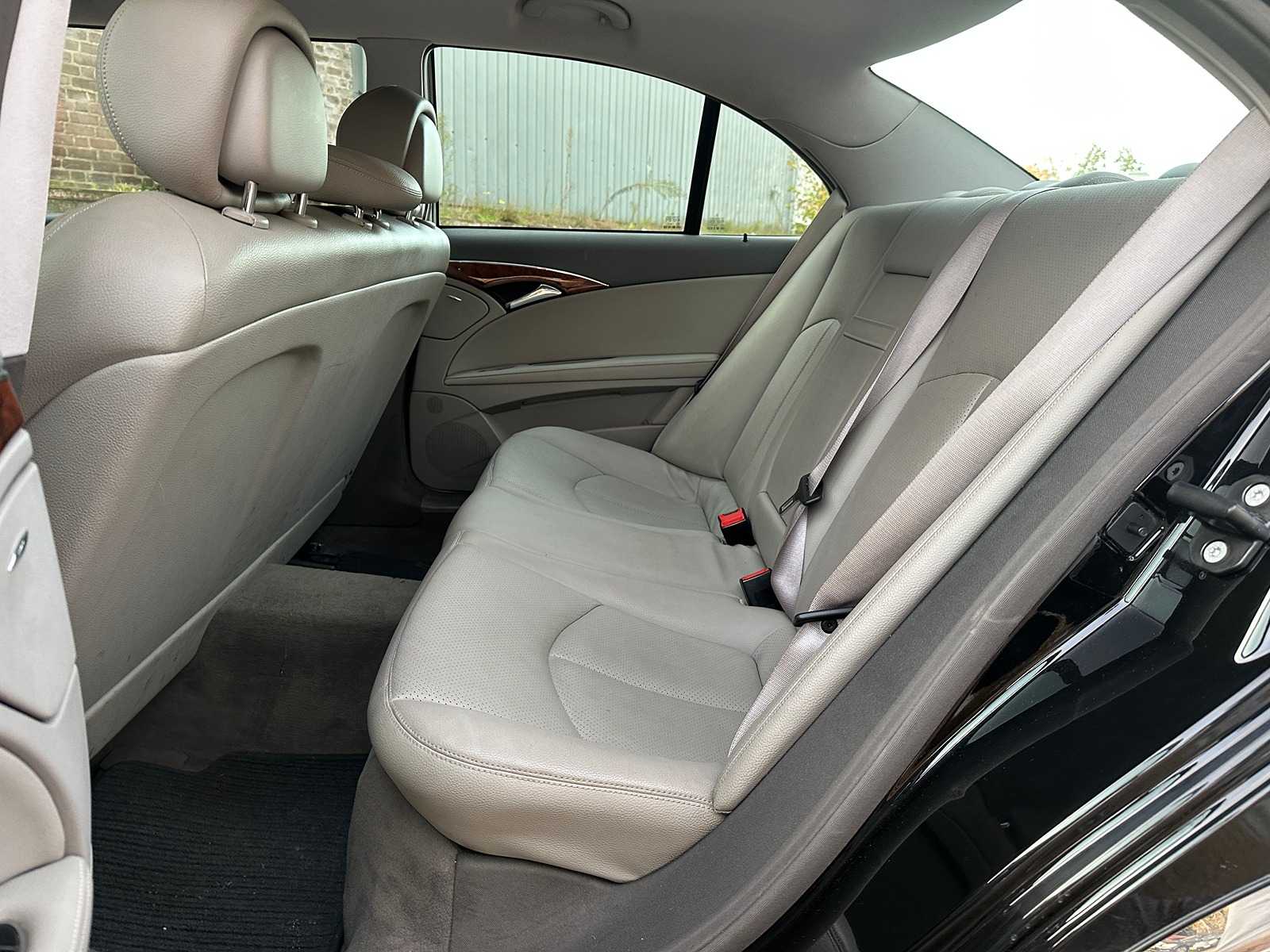 Mercedes-Benz E200 Limousine Kompressor 2007 E-klasse, 85-TV-XF Youngtimer