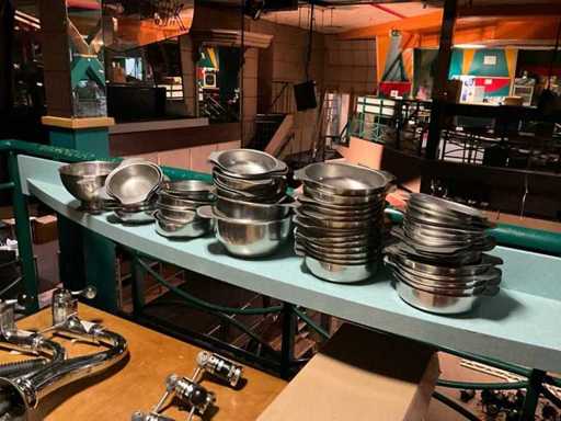 Stainless steel salad bowl (72x)