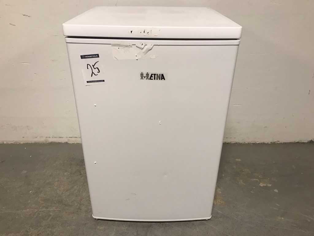 Ätna KKV655WIT. Eingebauter Kühlschrank