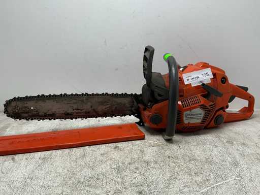 2020 Husqvarna 555 Drujba 51cm benzin?