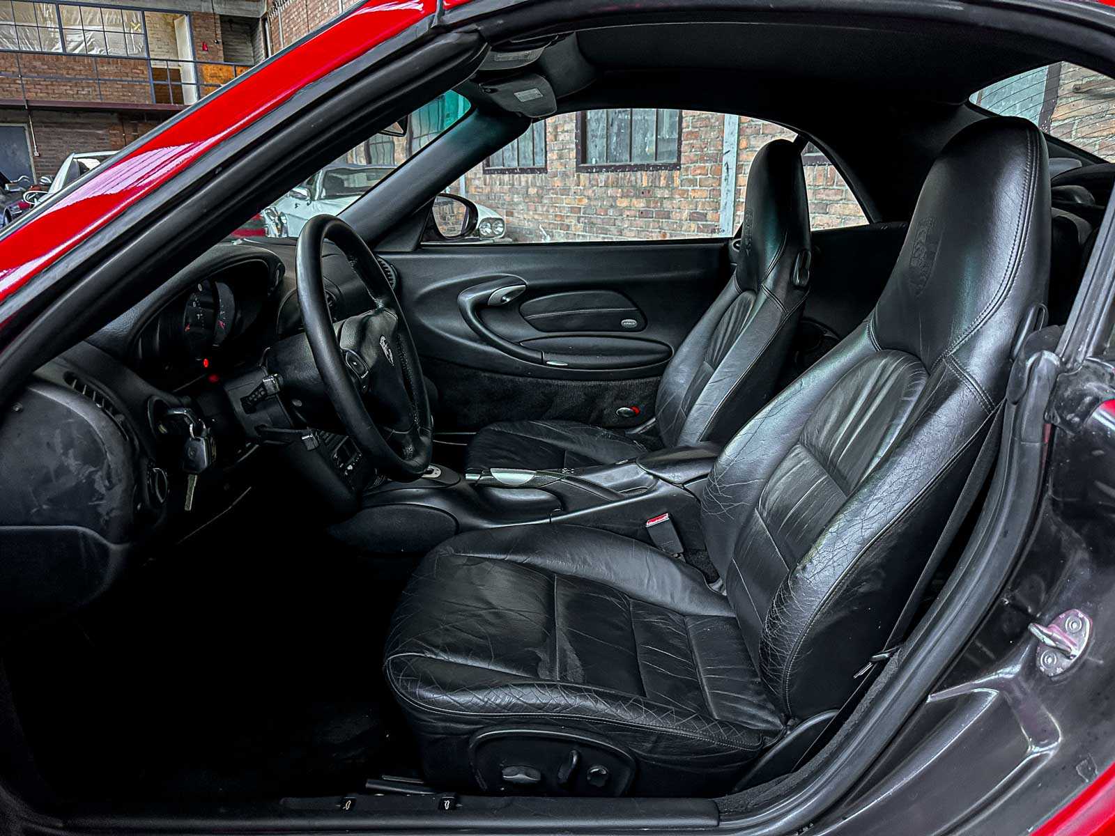 Porsche 911 Cabriolet Carrera 3.4 996 (Hardtop) 300pk 2001 Youngtimer