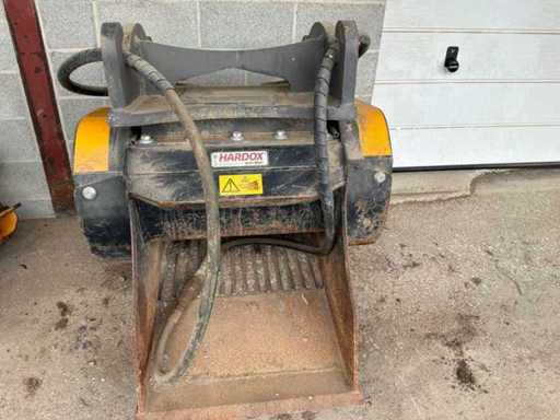 MB C50 S4 MB Crusher