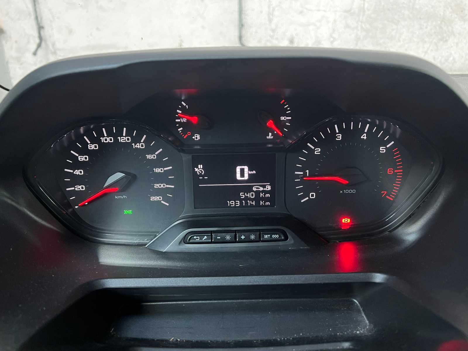 Peugeot  Partner 1.5 Bl.HDI Prem Long 102 pk 2020 (Origineel-NL+1e eigenaar), VFD-52-J