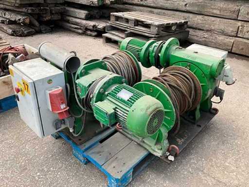 Bonfiglioli VF185 Cable Winch (2x)