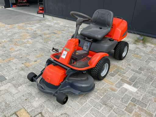 Ma?ini de tuns iarba Husqvarna Rider R16C 2006