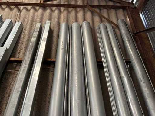Monaco Gutter (59 m) avec supports