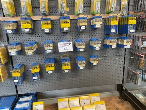 1 Charge Befestigungselemente